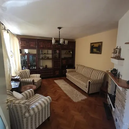 Happy With Mountain View Holiday home
